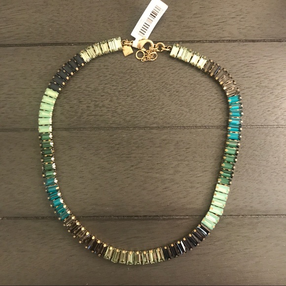 Banana Republic Jewelry - Banana Republic Crystal Statement Necklace